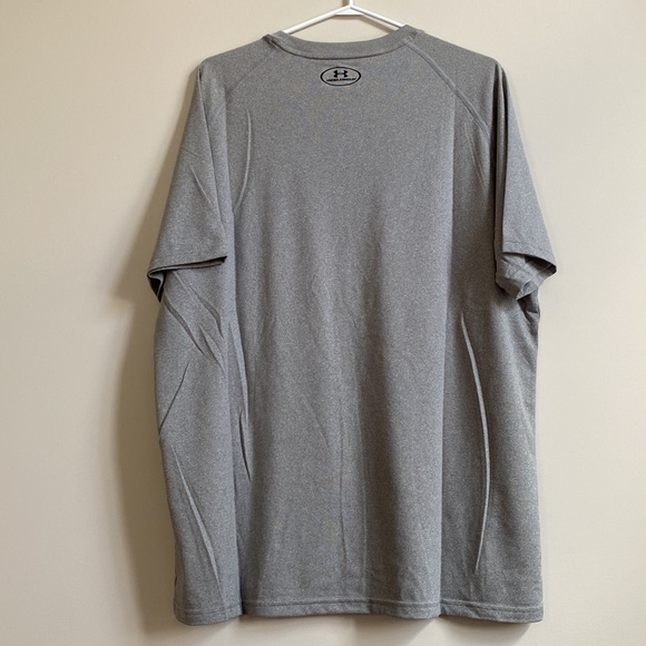 Under Armour t-shirt - Picture 2 of 3